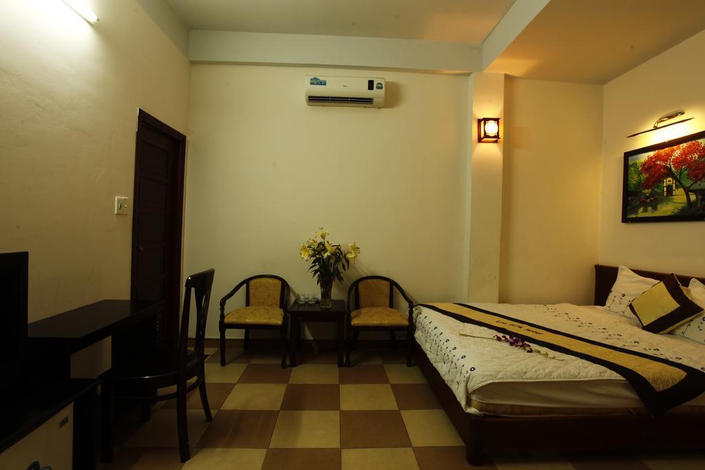Camry Hotel Đà Nẵng Exterior foto